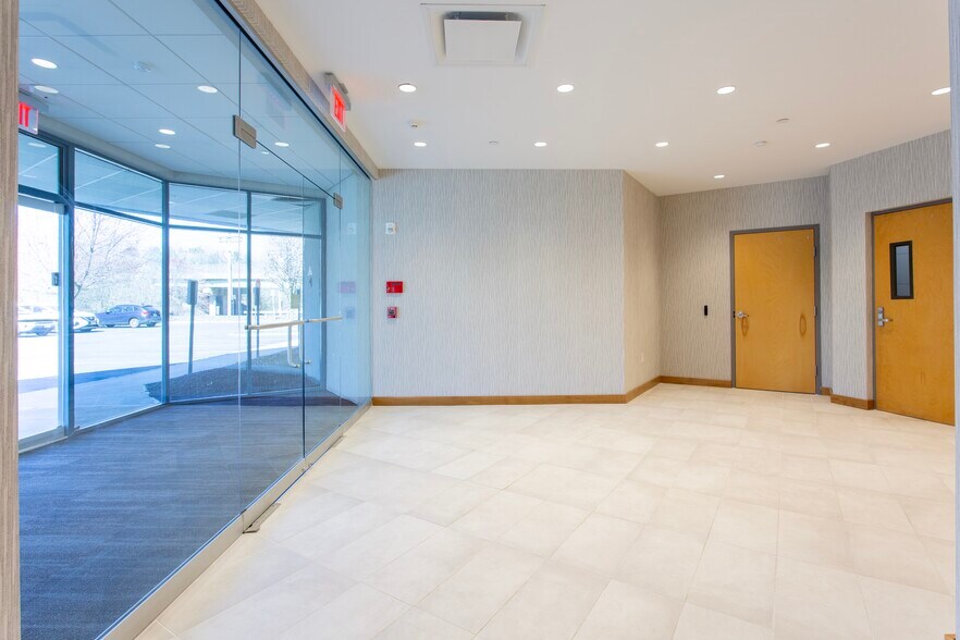 More Photos Of 745 Hope Rd, Eatontown Office For Lease