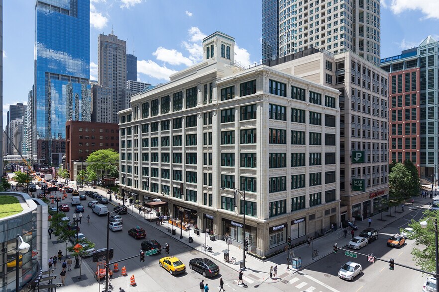 Primary Photo Of 350 N Clark St, Chicago Office For Lease
