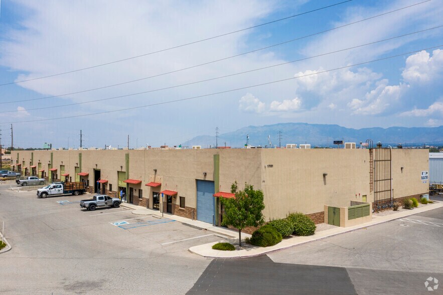 Primary Photo Of 1701 Aspen Ave NW, Albuquerque Warehouse For Lease