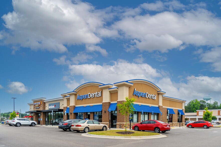 More Photos Of 1305 E Broad Ave, Rockingham Unknown For Lease