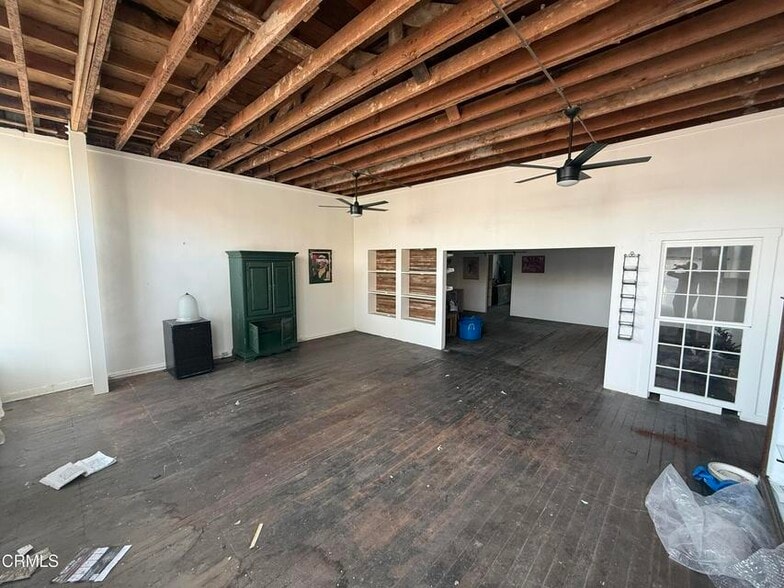 More Photos Of 1020 E Main St, Santa Paula Storefront For Sale