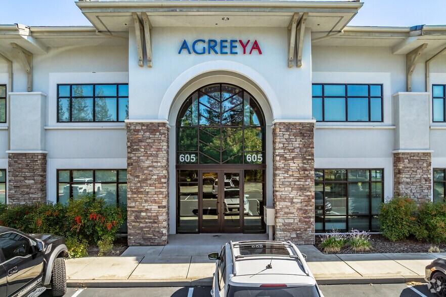 More Photos Of 605 Coolidge Dr, Folsom Office For Lease