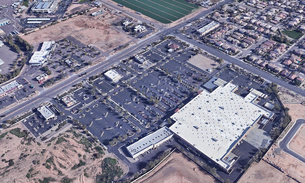 More Photos Of 7625 W Lower Buckeye Rd, Phoenix Unknown For Lease