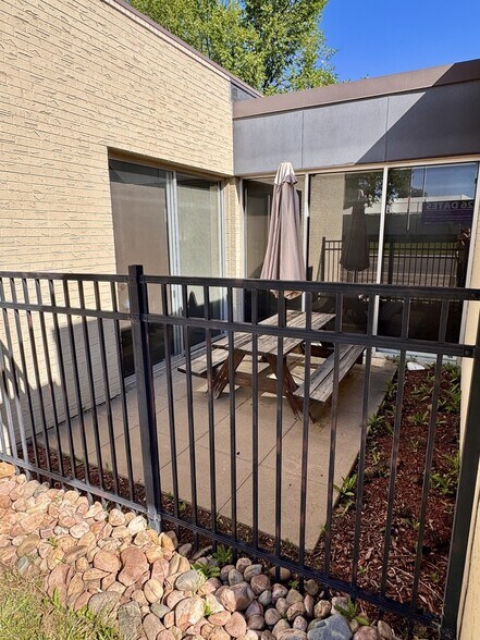 More Photos Of 4411 E Kentucky Ave, Glendale Medical For Sale