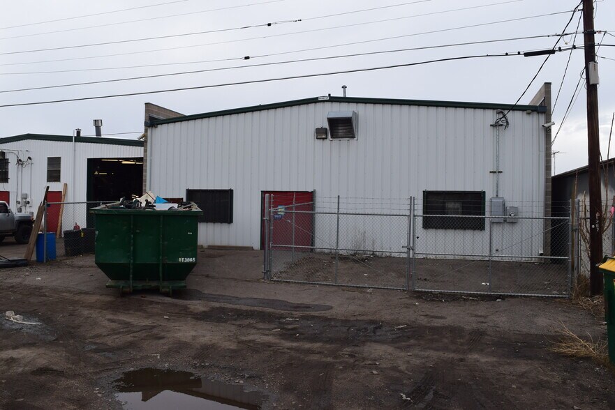 More Photos Of 1270-1276 S Bannock St, Denver Warehouse For Lease