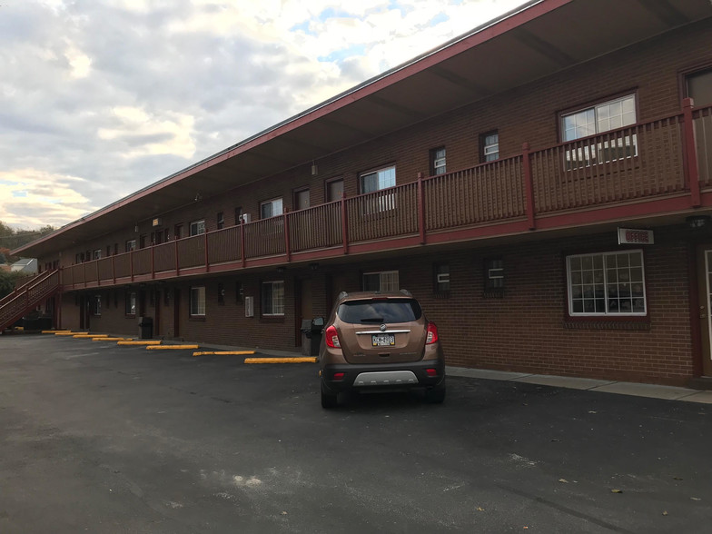 1209 1st Ave, Conway, PA 15027 Motel For Sale