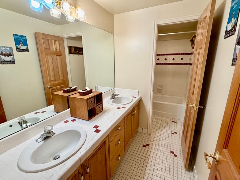 More Photos Of 17020 S US 40, Heber City Specialty For Sale
