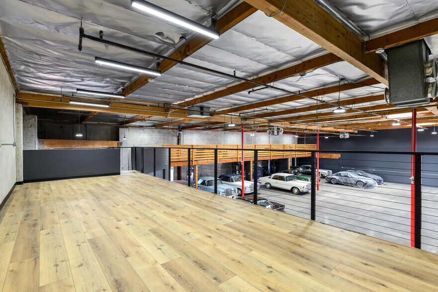 More Photos Of 2368 Eastman Ave, Ventura Distribution For Sale