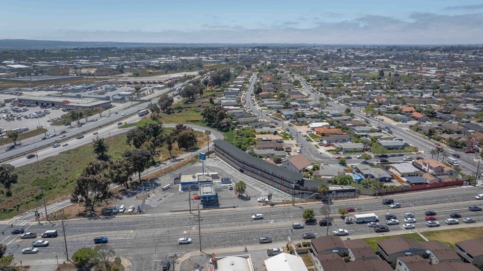 More Photos Of 180 S Sanborn Rd, Salinas Hotel For Sale
