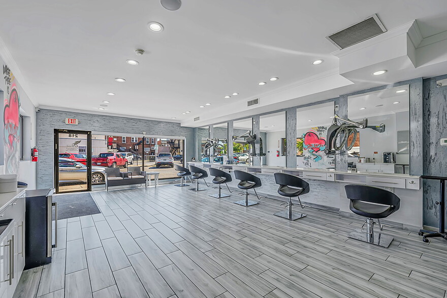 More Photos Of 218 Sunrise Hwy, Rockville Centre Storefront Retail Residential For Lease