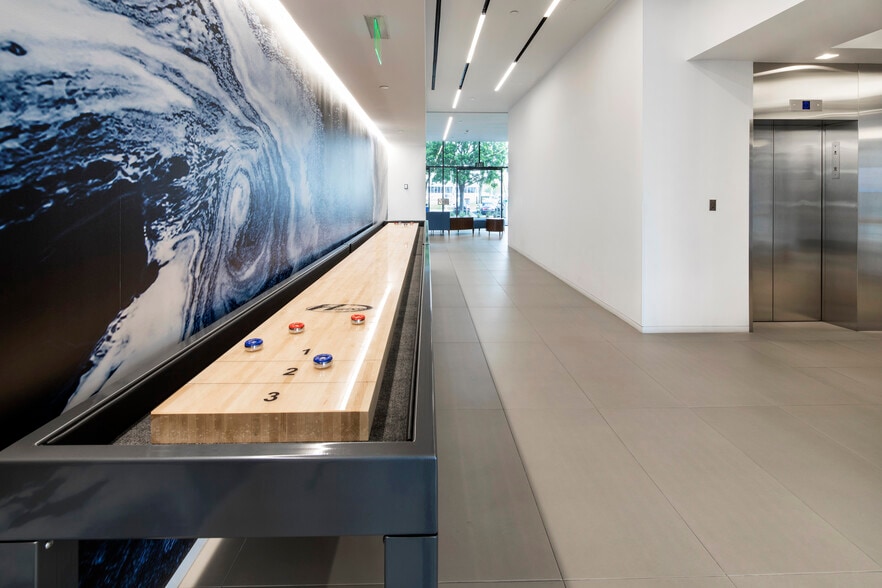 More Photos Of 19191 S Vermont Ave, Torrance Office For Lease