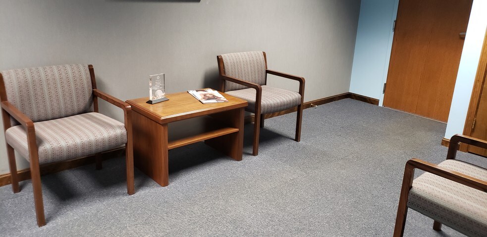 More Photos Of 1130 Ten Rod Rd, North Kingstown Medical For Sale