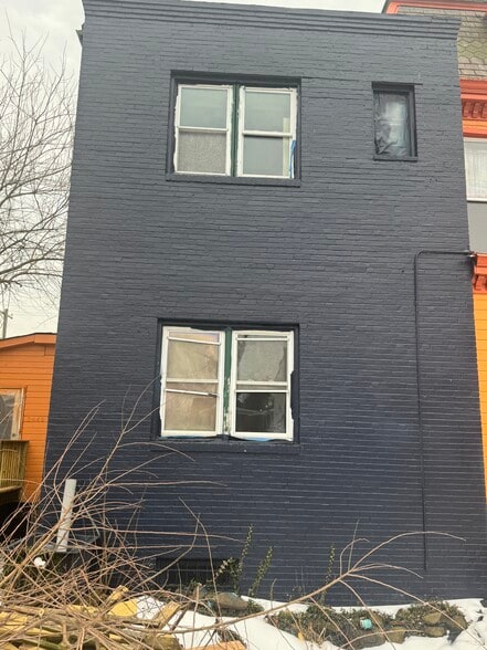 More Photos Of 2449 Shirley Ave, Baltimore Flex For Sale