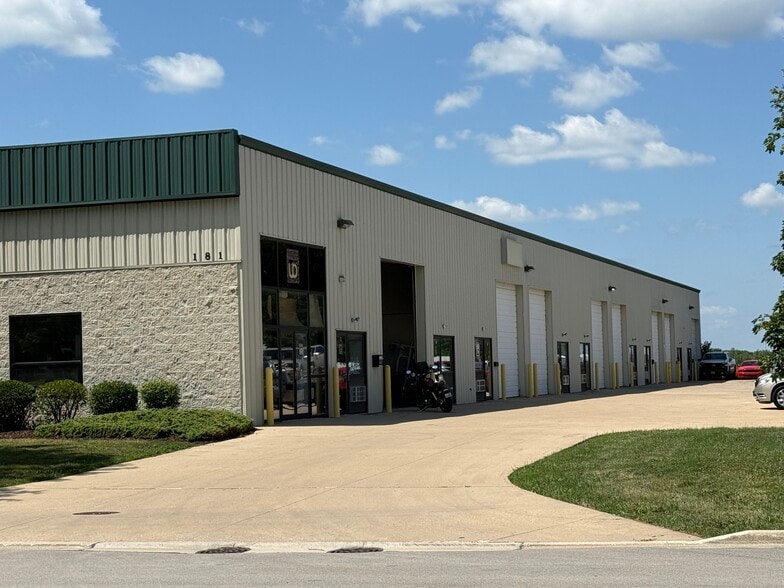 Primary Photo Of 181 Commercial Dr, Yorkville Warehouse For Lease