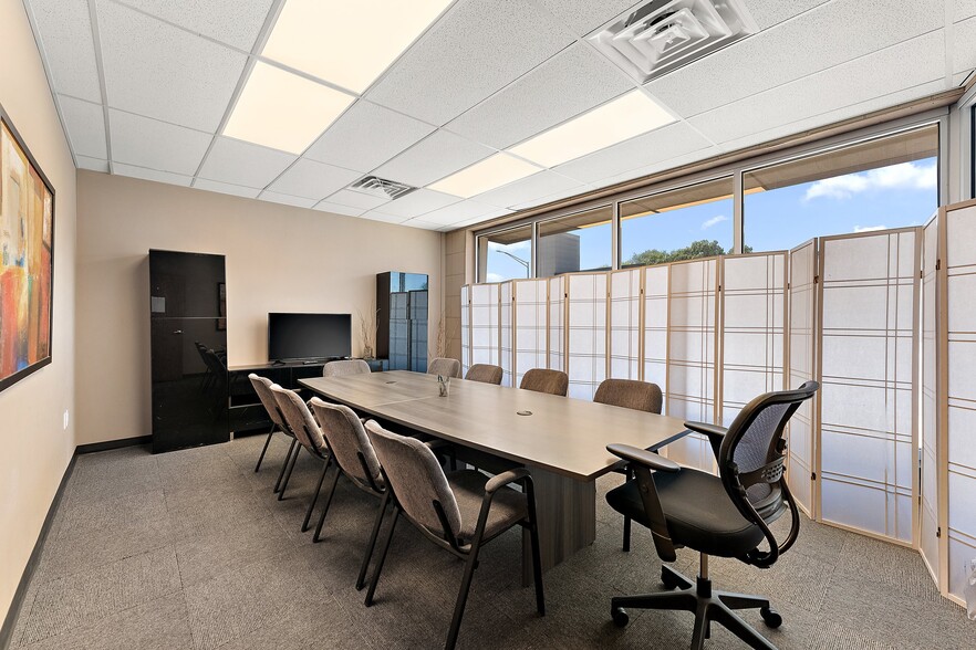 More Photos Of 7025 Indianapolis Blvd, Hammond Office For Sale