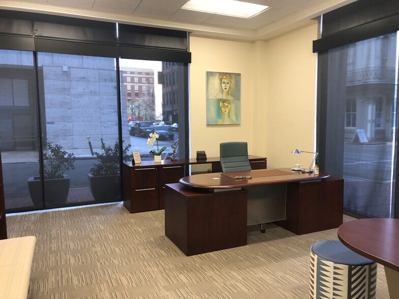 More Photos Of 334 Carondelet St, New Orleans Apartments For Sale