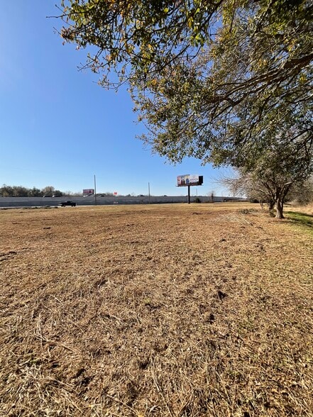More Photos Of I 45, La Marque Land For Sale