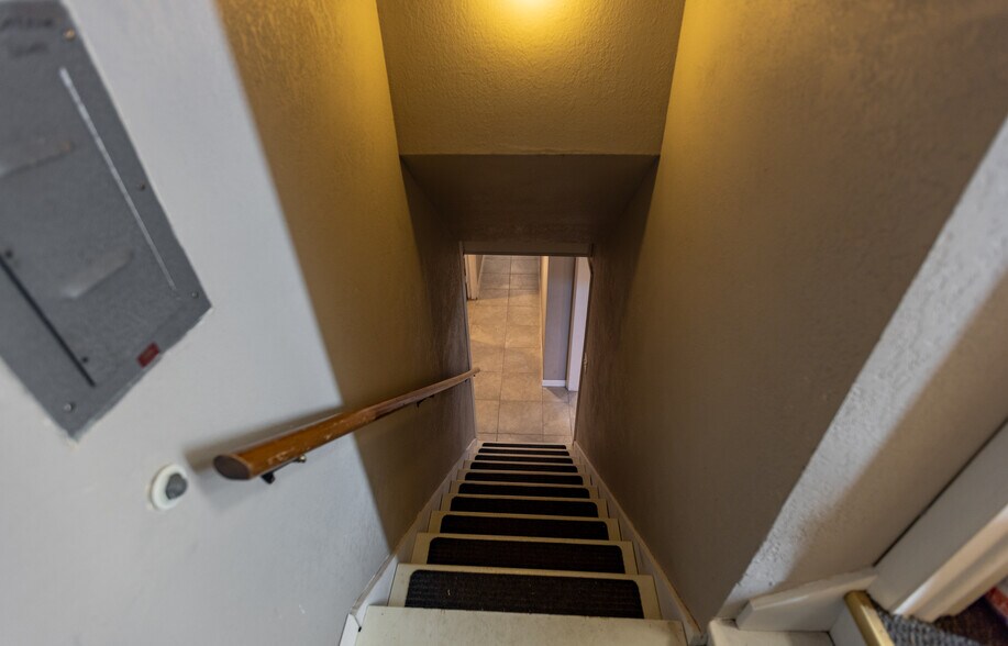 More Photos Of 504 E Lyon St, Laramie Healthcare For Sale