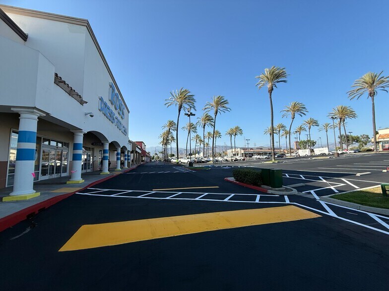 More Photos Of 1405-1453 N Azusa Ave, Covina Unknown For Lease