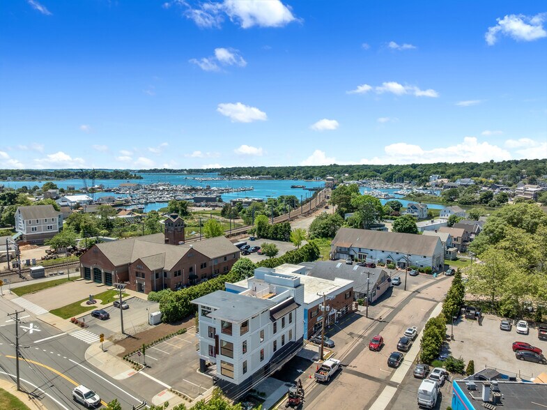 More Photos Of 32 Broadway Ave, Mystic Hotel For Sale