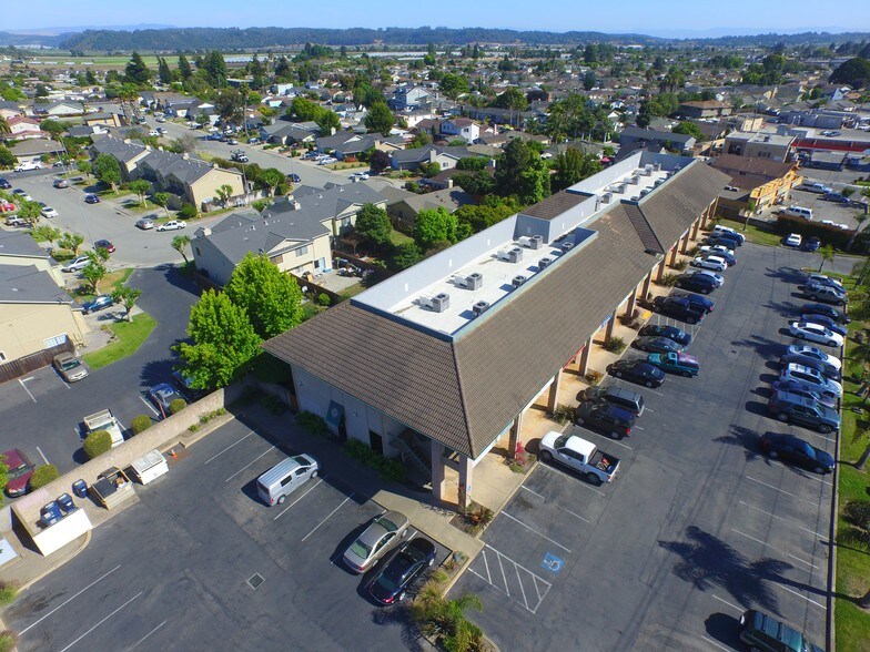 More Photos Of 734 E Lake Ave, Watsonville Medical For Lease