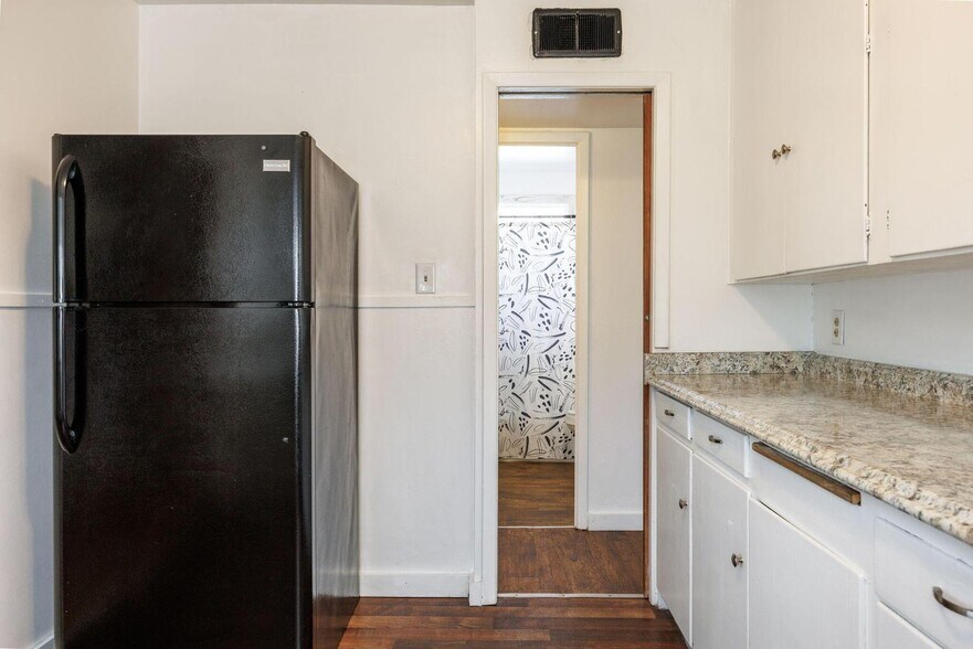 More Photos Of 128 S Mountain Ave, Ashland Apartments For Sale