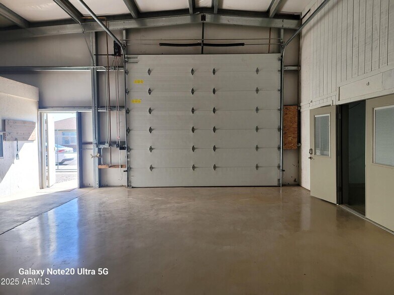More Photos Of 8282 W Sandy Ln, Arizona City Warehouse For Sale