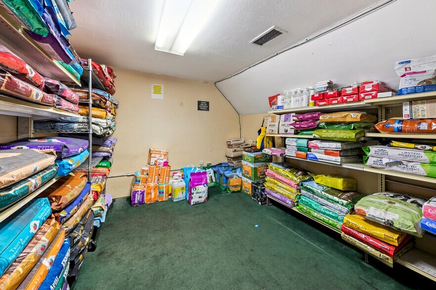 More Photos Of 2205 Lake Tahoe Blvd, South Lake Tahoe Storefront Retail Office For Sale