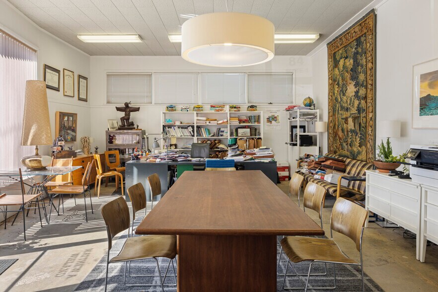 More Photos Of 78 Green St, Hudson Freestanding For Sale