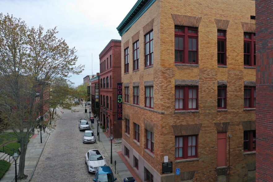 More Photos Of 392 Acushnet Ave, New Bedford Office For Sale