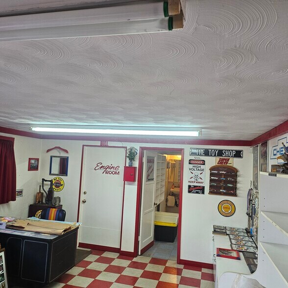 More Photos Of 402 Fleetwood Pl, Glendora Industrial For Sale