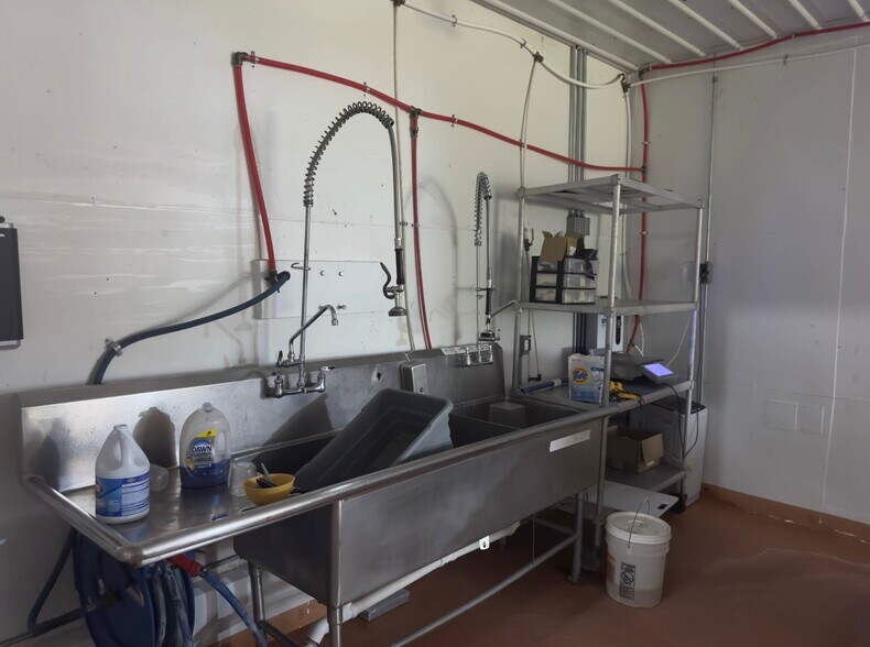 More Photos Of 1958 Winningham Rd, Seymour Industrial For Sale