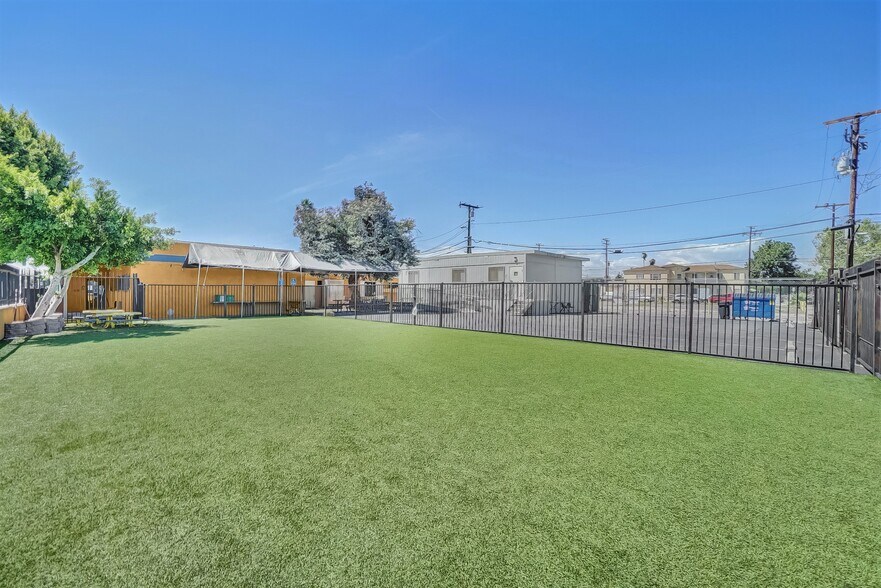 More Photos Of 4513 E Compton Blvd, Compton Schools For Sale