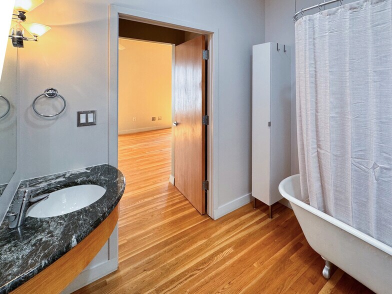 More Photos Of 702-704 N Tejon St, Colorado Springs Office Residential For Sale