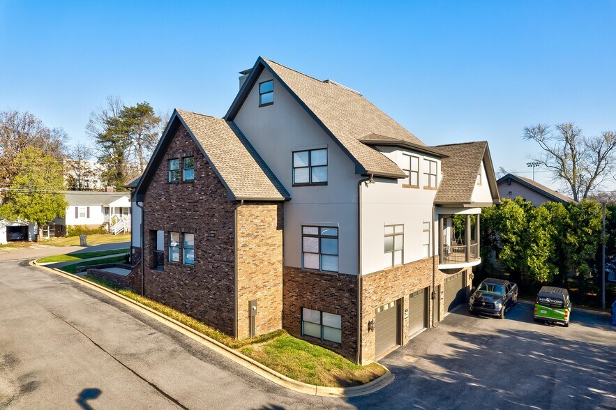 More Photos Of 4624 Chambliss Ave, Knoxville Office Residential For Sale