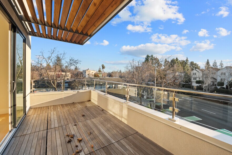 More Photos Of 4115 El Camino Real, Palo Alto Storefront Retail Office For Sale