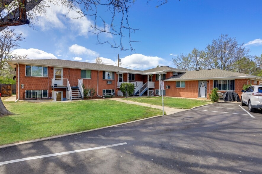 Primary Photo Of 1951 Upham St, Lakewood Apartments For Sale