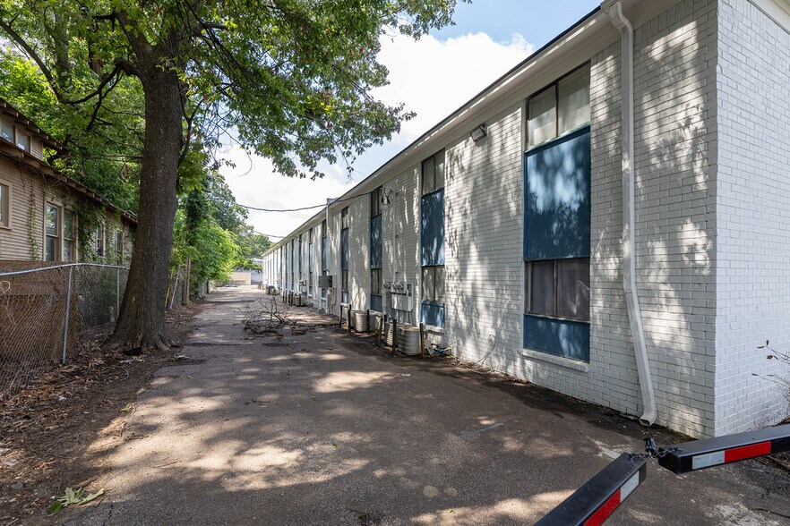 More Photos Of 3417-3443 Spottswood Ave, Memphis Apartments For Sale