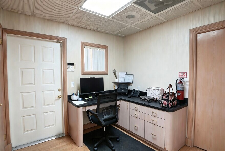 More Photos Of 650 W Boynton Beach Blvd, Boynton Beach Medical For Sale