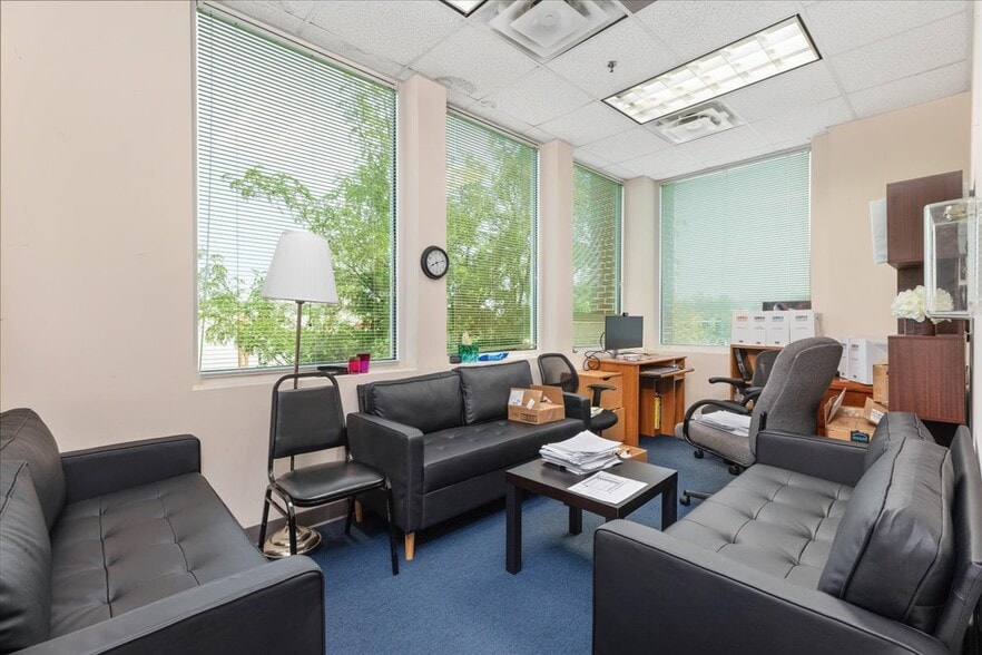More Photos Of 8140 Ashton Ave, Manassas Medical For Sale
