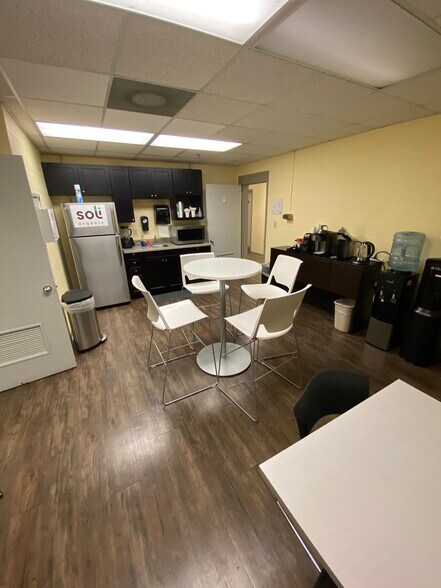 More Photos Of 3156 N Valley Pike, Harrisonburg Office For Lease