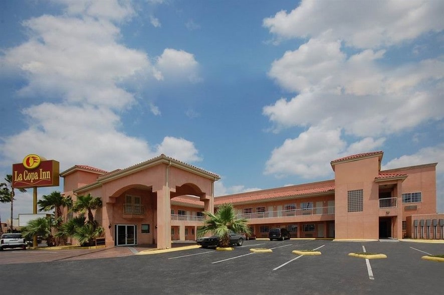 More Photos Of 1010 W Houston Ave, McAllen Hotel For Sale