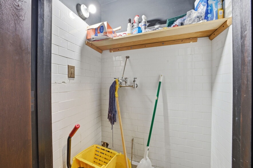 More Photos Of 238 Highway 34, Old Bridge Storefront Retail Residential For Sale