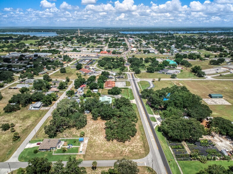 More Photos Of 405 W Interlake Blvd, Lake Placid Office For Sale