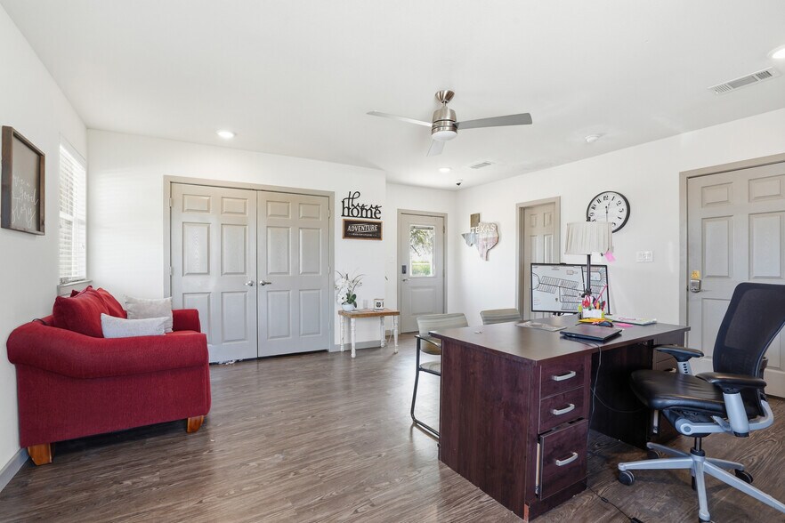 More Photos Of 5860 N FM 51, Weatherford Trailer Camper Park For Sale