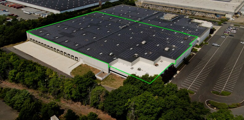 More Photos Of 47 Brunswick Ave, Edison Warehouse For Lease