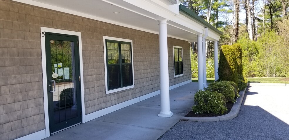 More Photos Of 2435 Nooseneck Hill Rd, Coventry Storefront Retail Office For Lease