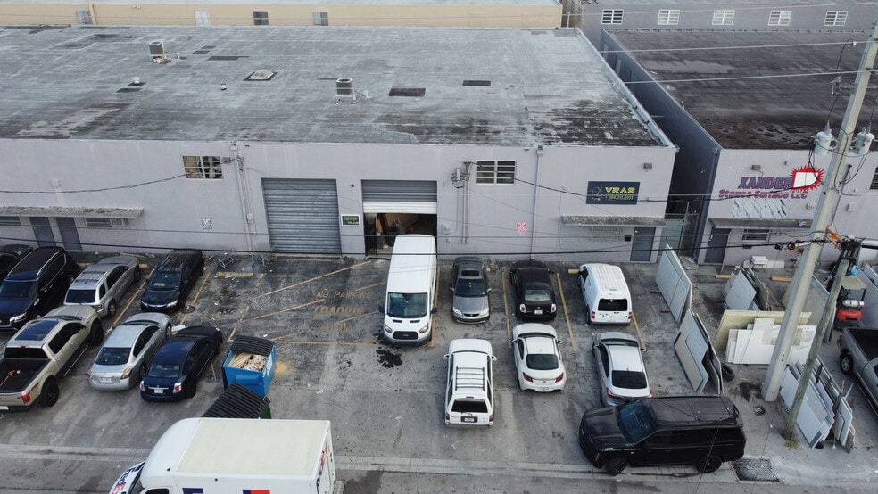 More Photos Of 733-757 W 26th St, Hialeah Warehouse For Lease