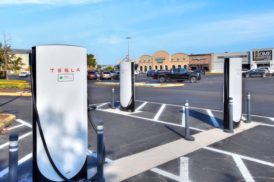 More Photos Of , Bartow General Retail For Sale