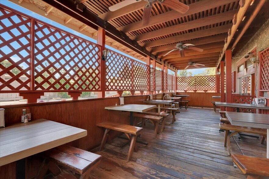 More Photos Of 120 Percy Ave, Yuba City Restaurant For Lease